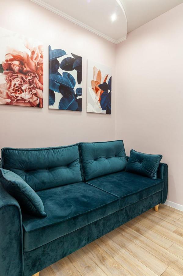 Avangard Magnus Apartment Λβιβ Εξωτερικό φωτογραφία