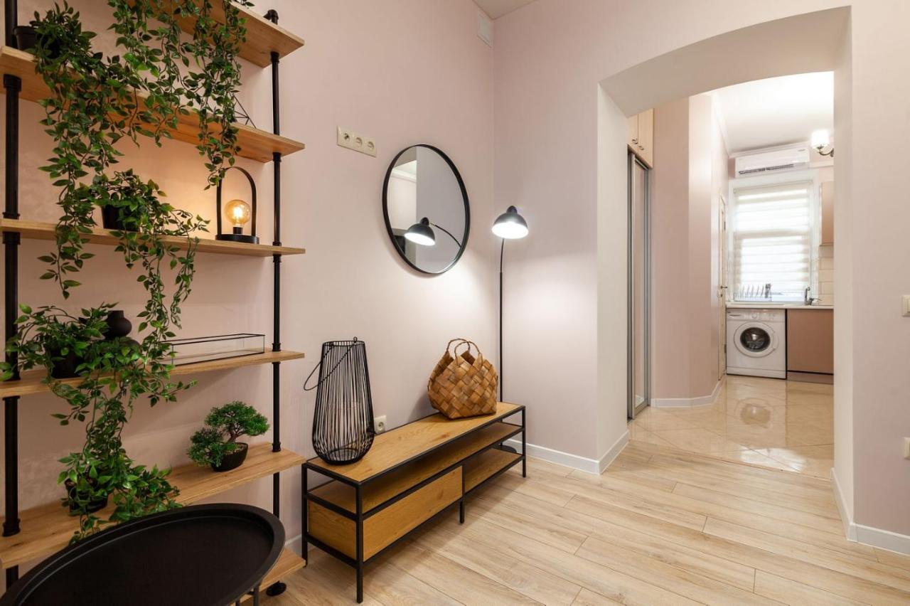 Avangard Magnus Apartment Λβιβ Εξωτερικό φωτογραφία