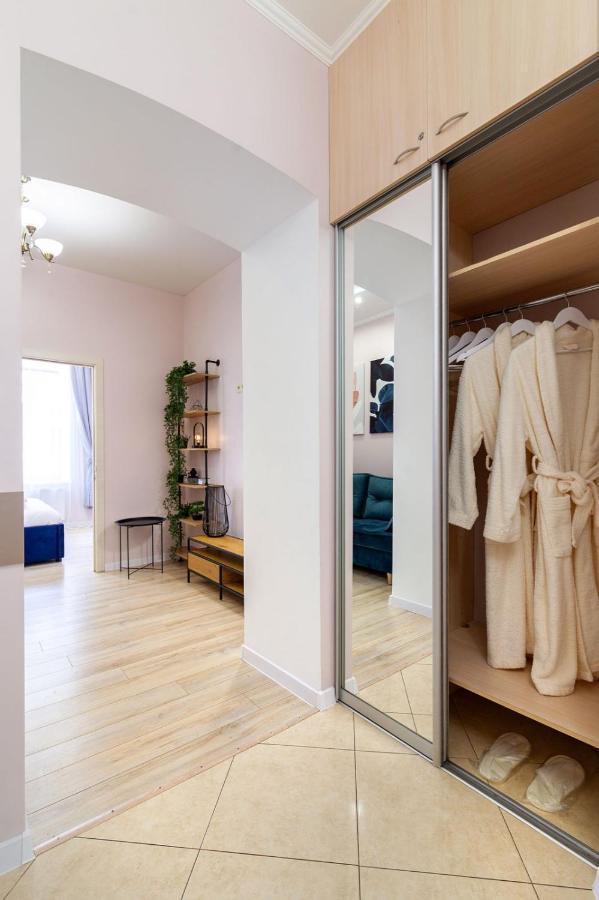 Avangard Magnus Apartment Λβιβ Εξωτερικό φωτογραφία